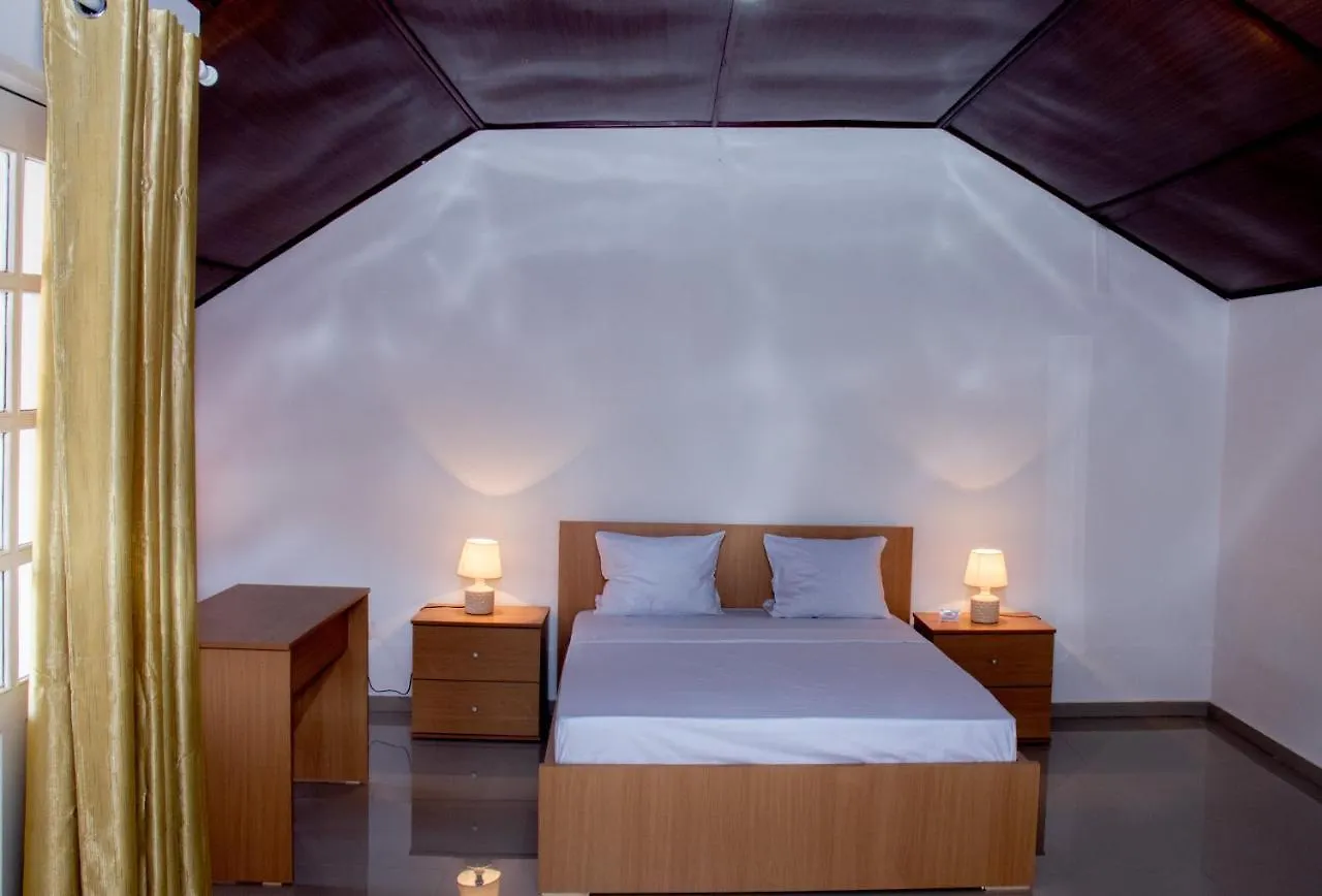 Plateau Bedroom & Chambre - Praia Center 1