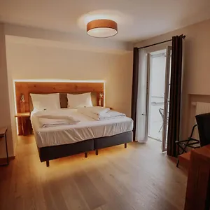hotel-gasthaus-zur-sonne-dinkelsbuhl.com-bavaria.com/